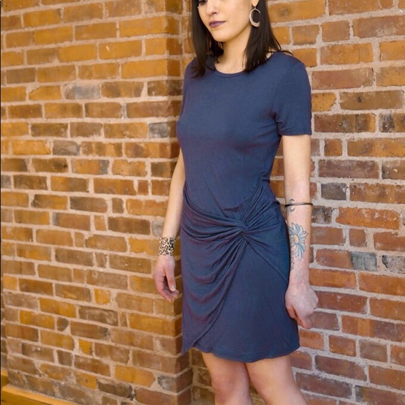 Tied grey t shirt dress - Picture 2 of 2